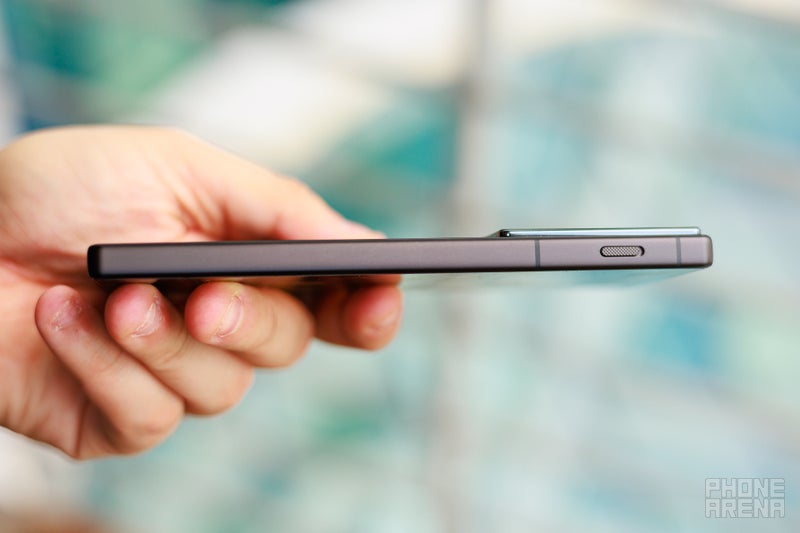 Nubia has sprinkled some extra buttons all around, and that's great&nbsp;(Image by PhoneArena)